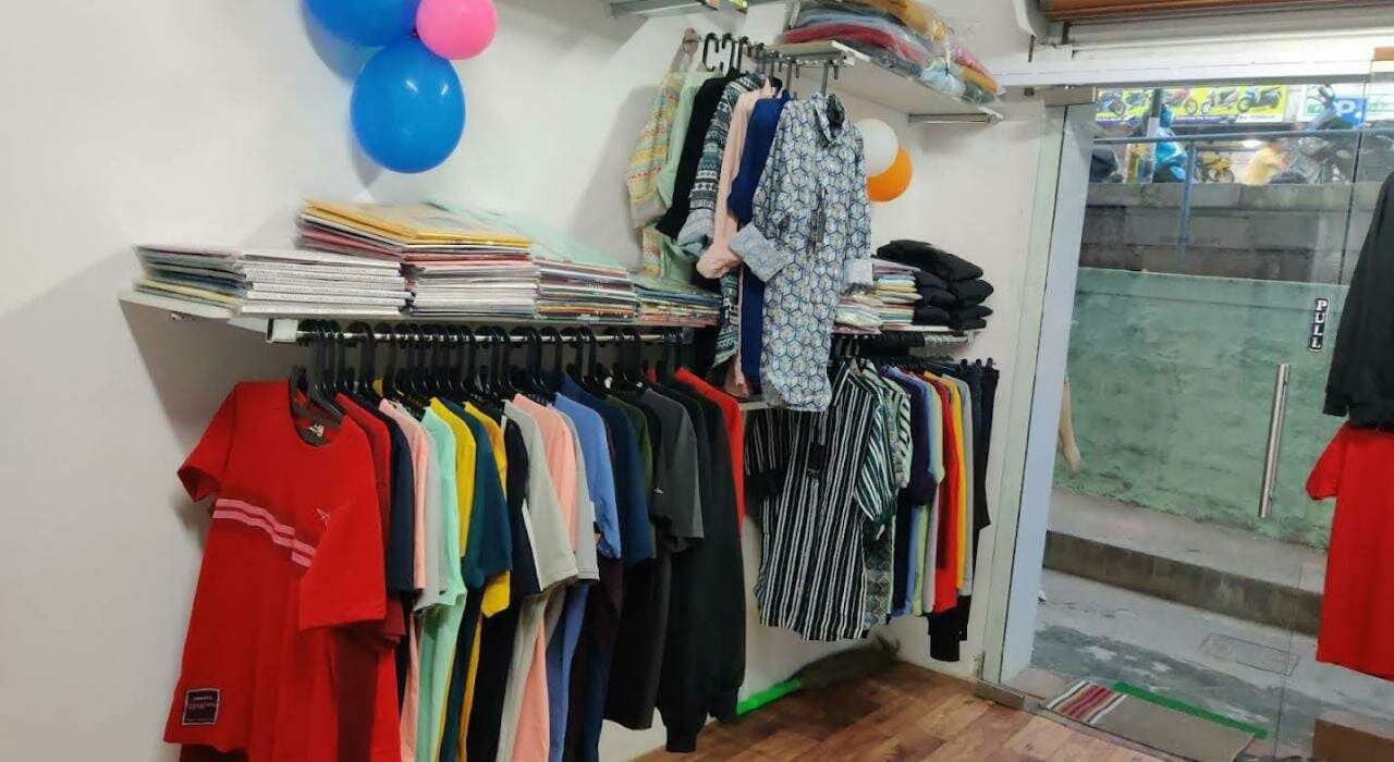 JOHN MEN'S WEAR