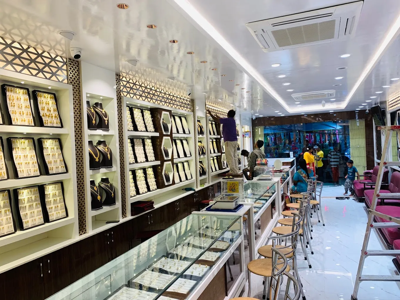 Maharaja Jewellers
