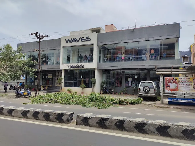 Waves Nolambur