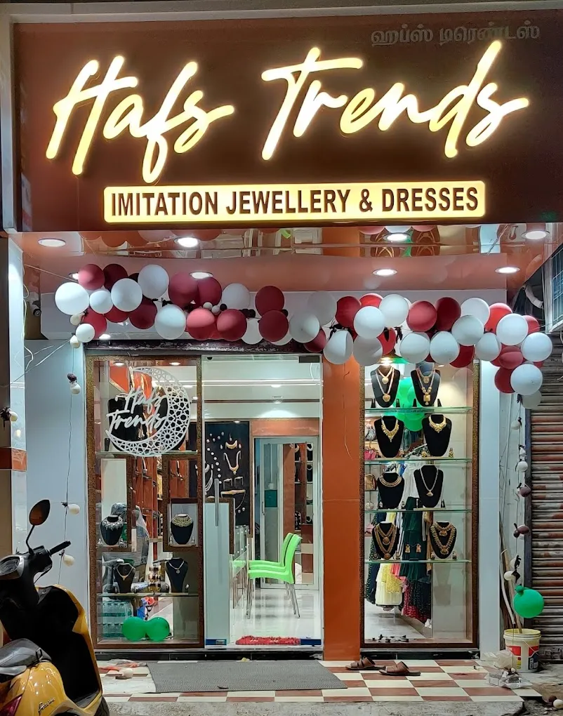 Hafs Trends gold covering, Imitation Jewellery, dresses and bags