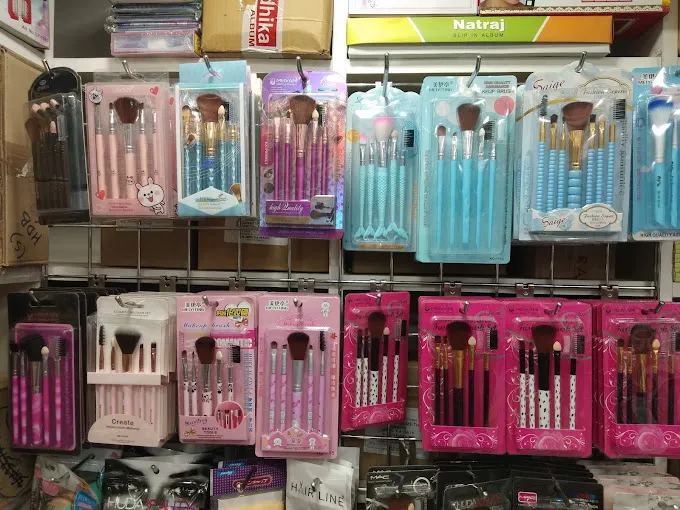 MANOHAR NOVELTIES (COSMETICS)