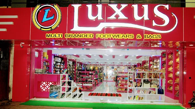 LUXUS MULTIBRAND FOOTWEARS AND BAGS