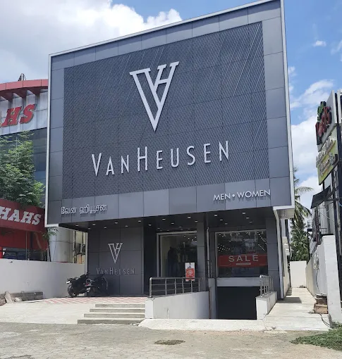 VANHEUSEN STORE OMR