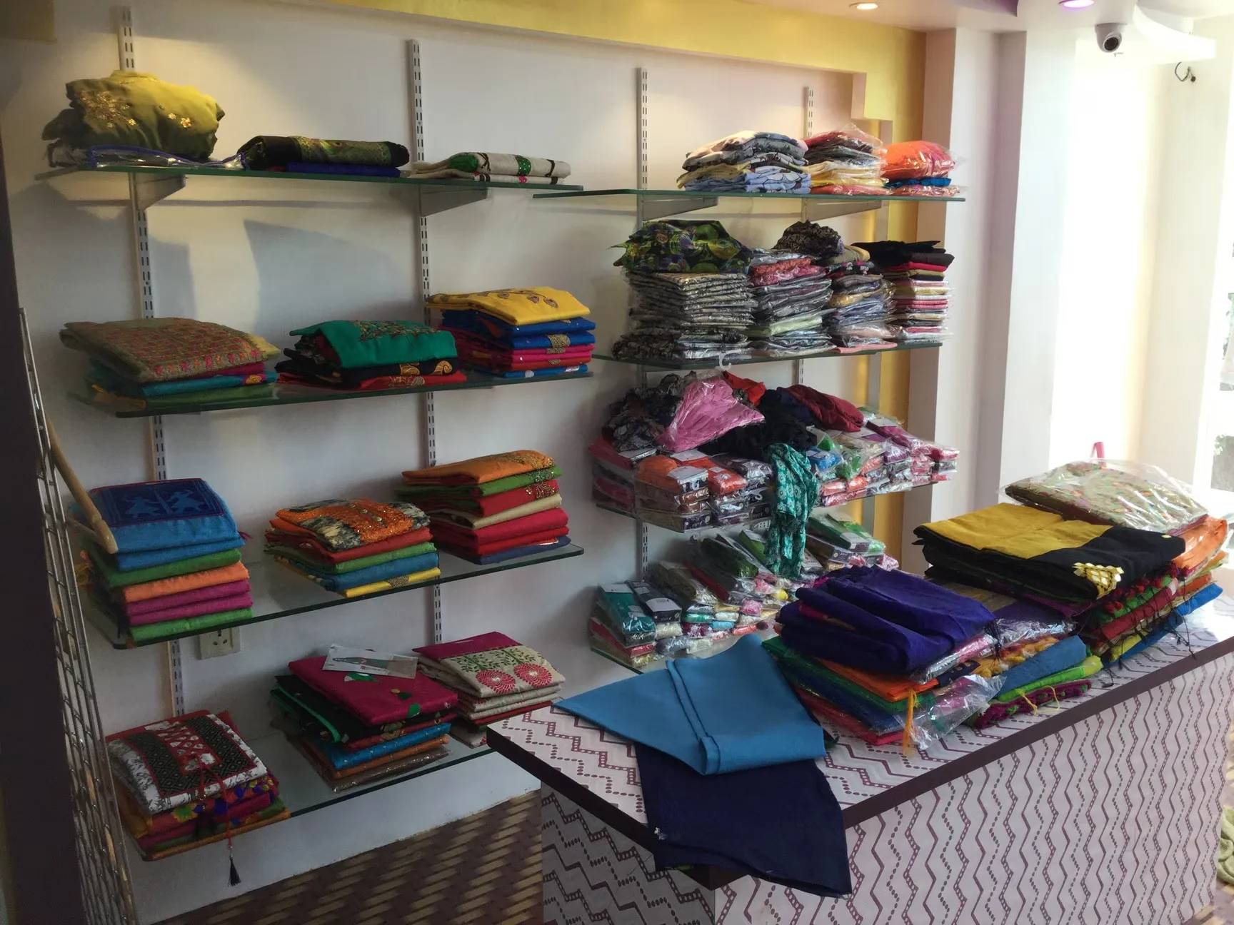 WOWS Fashions - Boutique