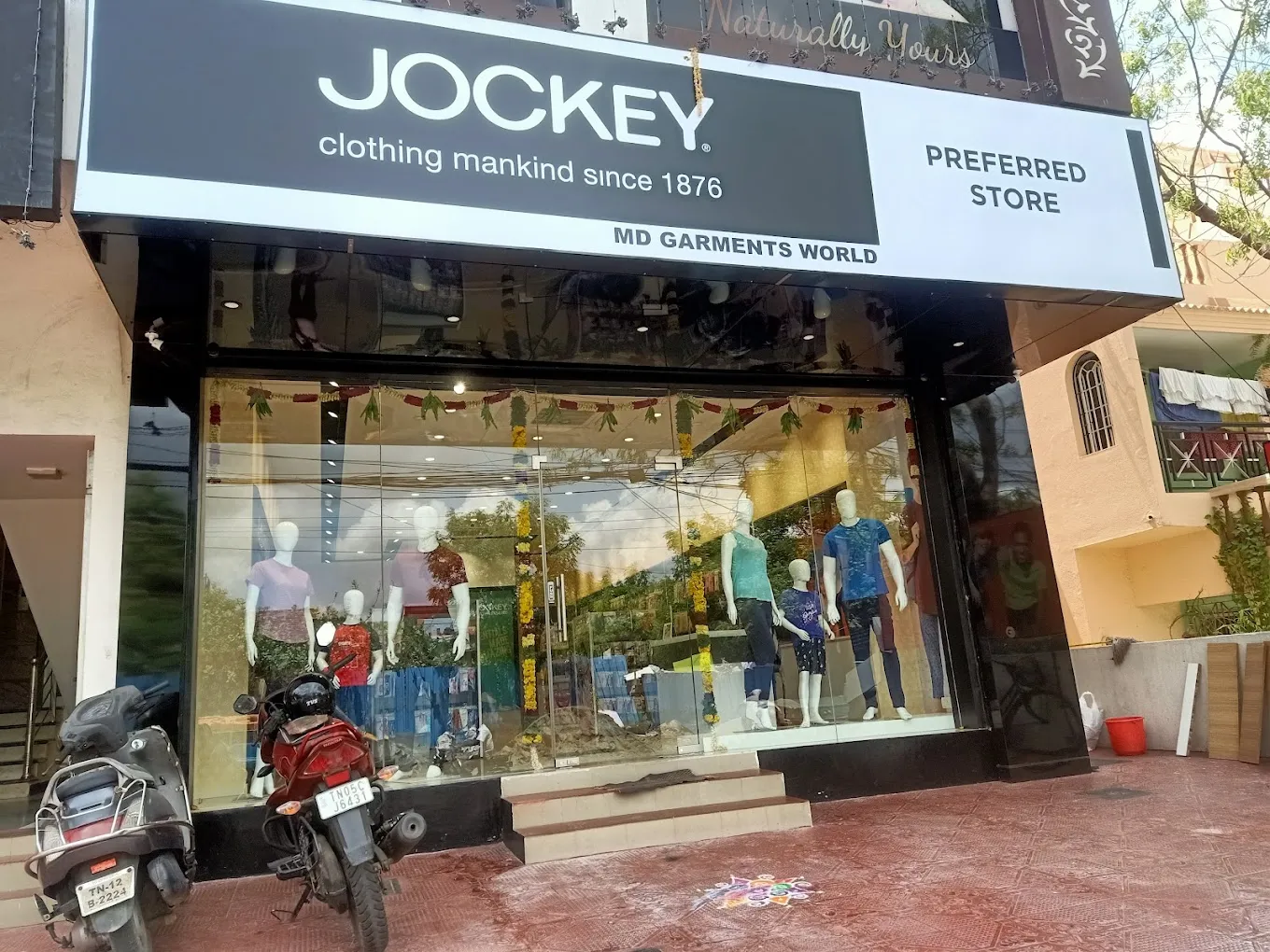 Jockey showroom