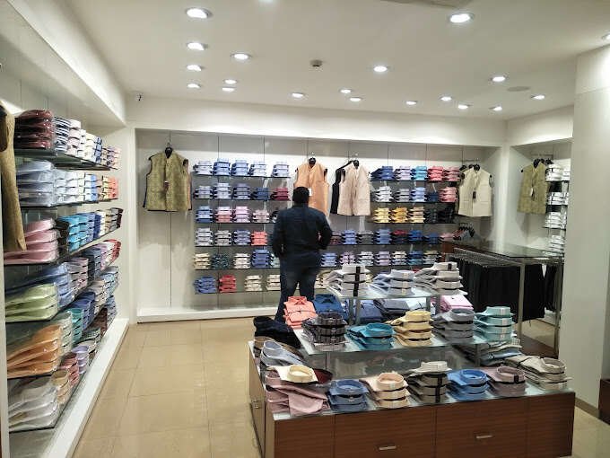 The Raymond Shop