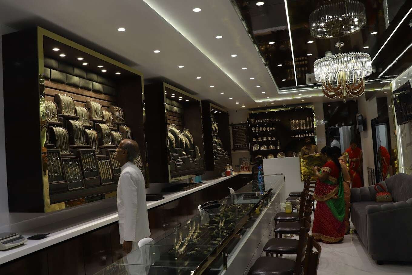 Sri mohan jewellery