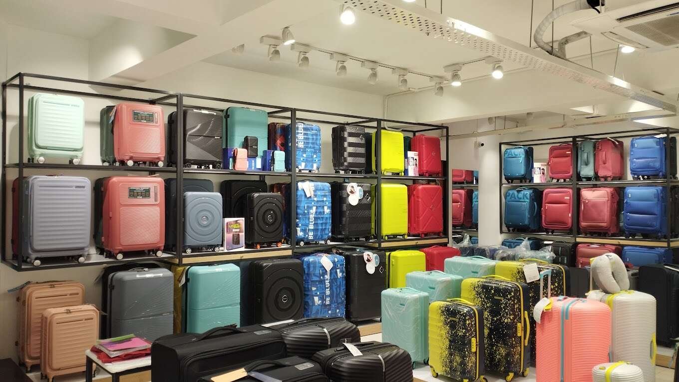 American Tourister