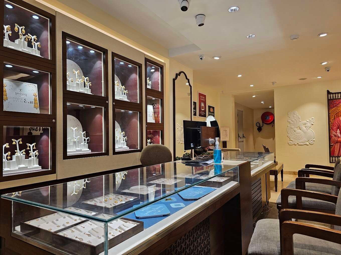 Tanishq Jewellery