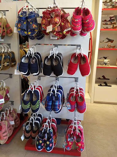 Paragon Footwear