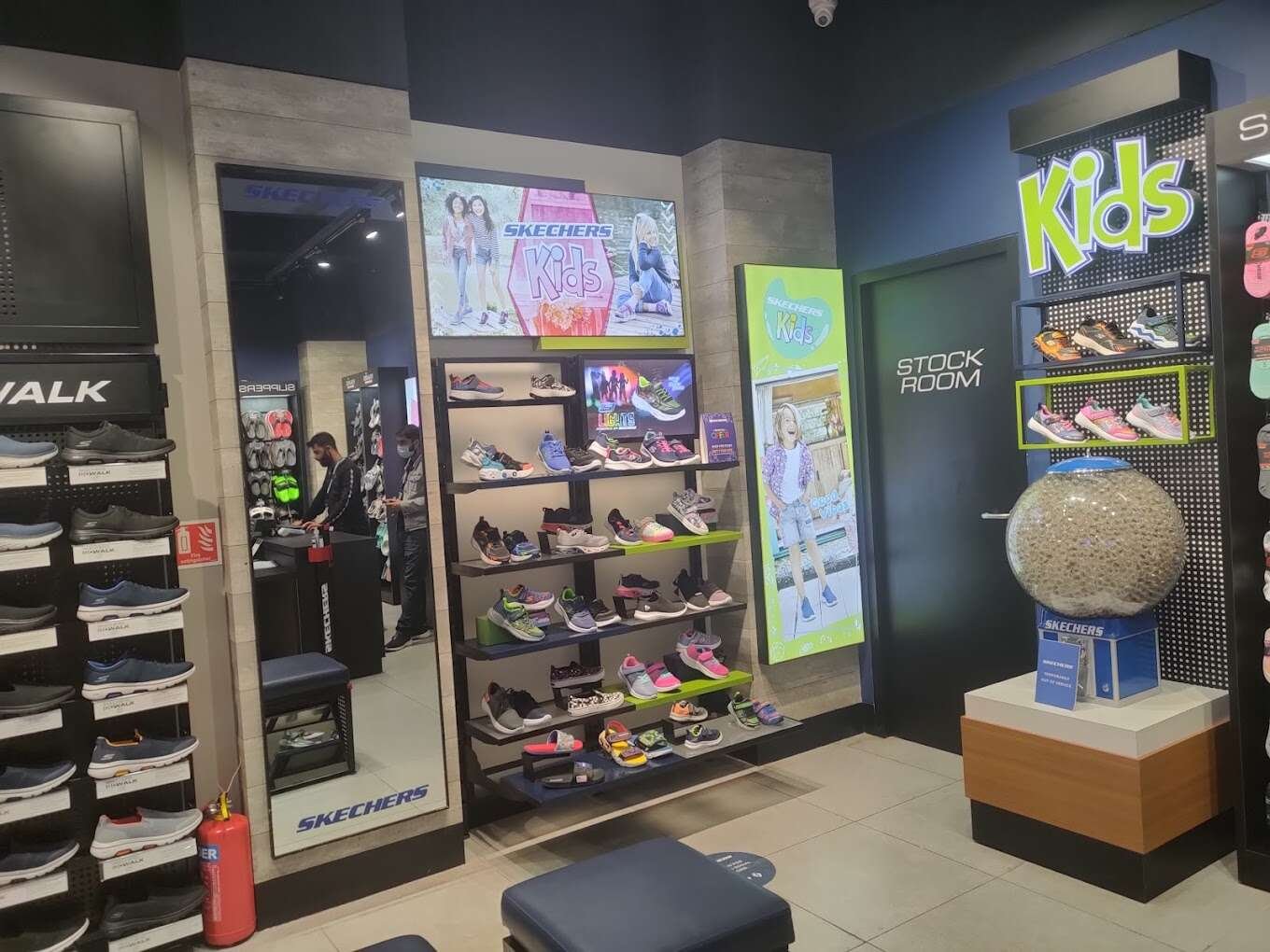 Skechers