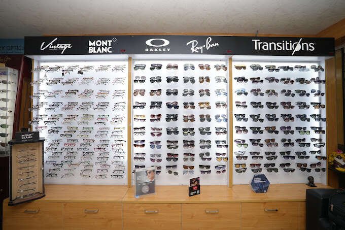  Cauvery Opticians & Opticians 