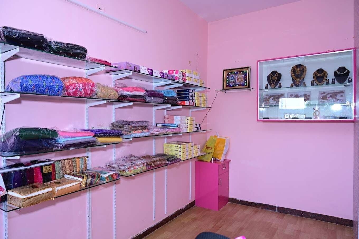 Shree Ladies Gallery