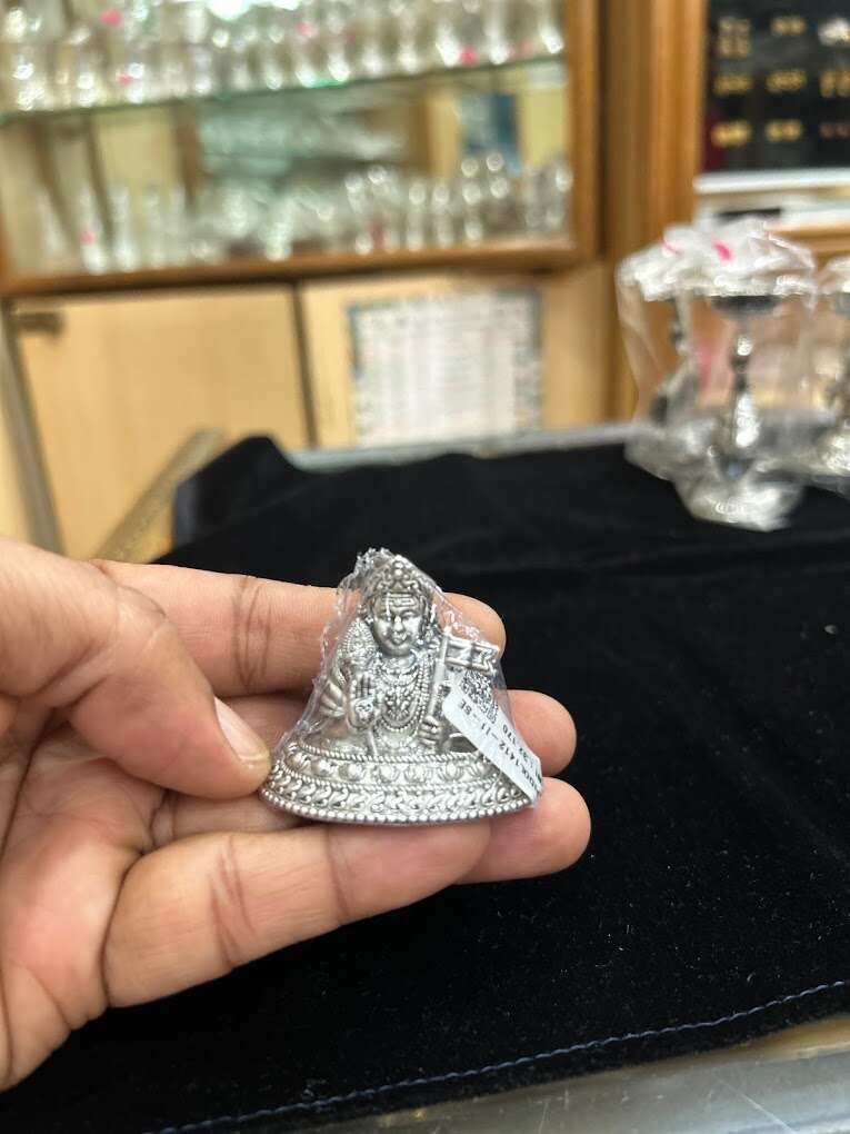  SRI PRIYA JEWELLERS