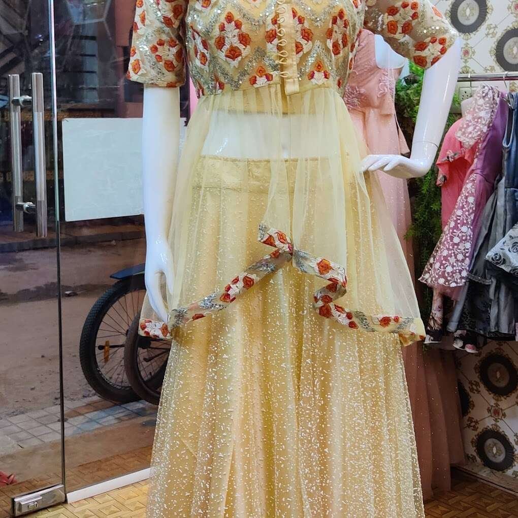 Apreksha Boutique