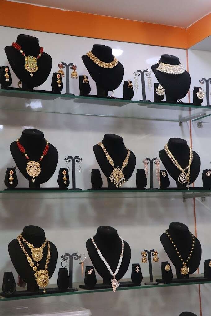AAPESHWAR BANGLES
