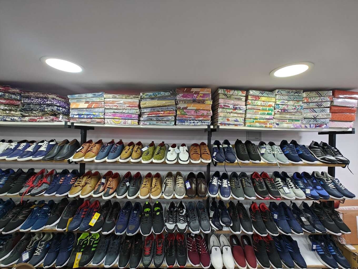 Sri Balaji Factory Outlet