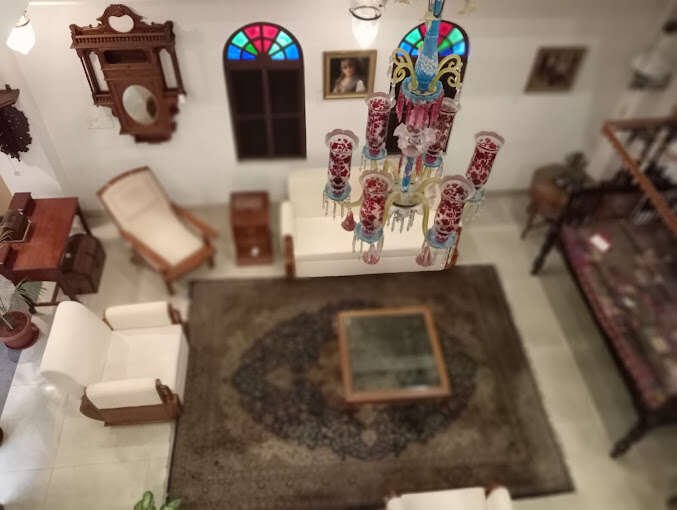 Saanchi Antiques & Treasures