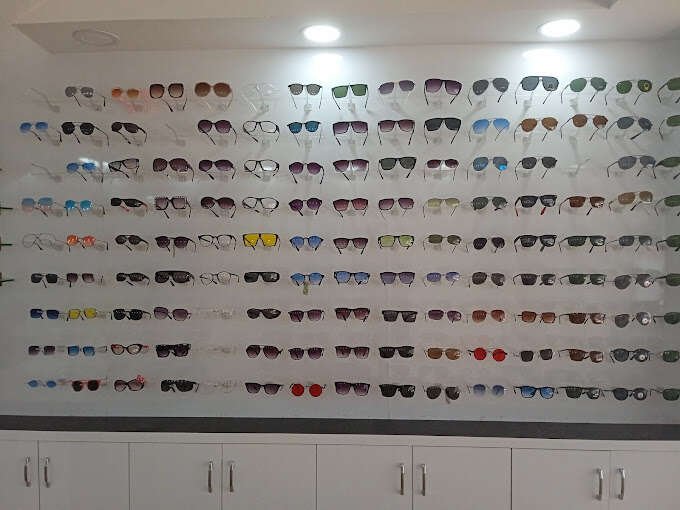 ZOOM OPTICALS