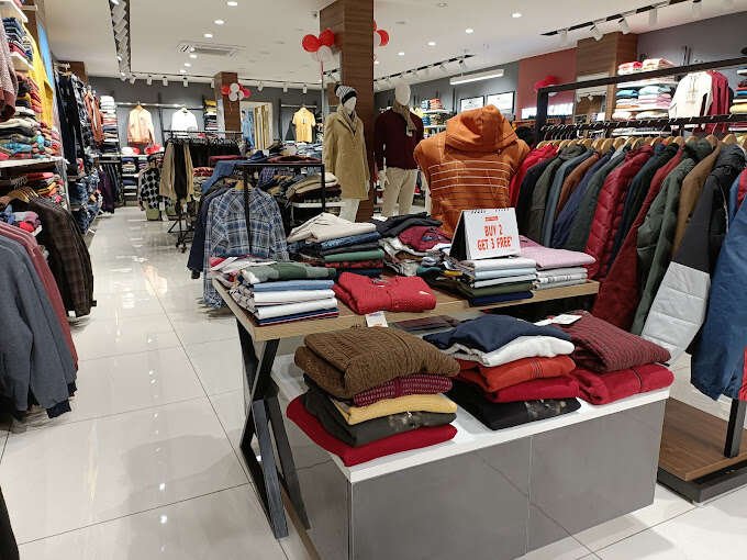 Monte Carlo factory outlet