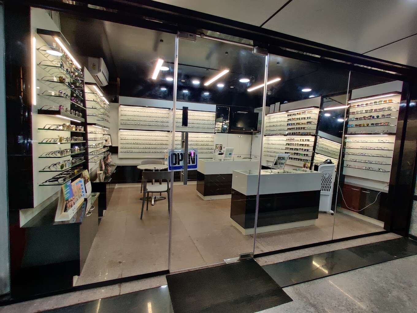 Vision land Opticals
