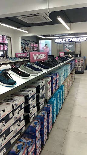Skechers