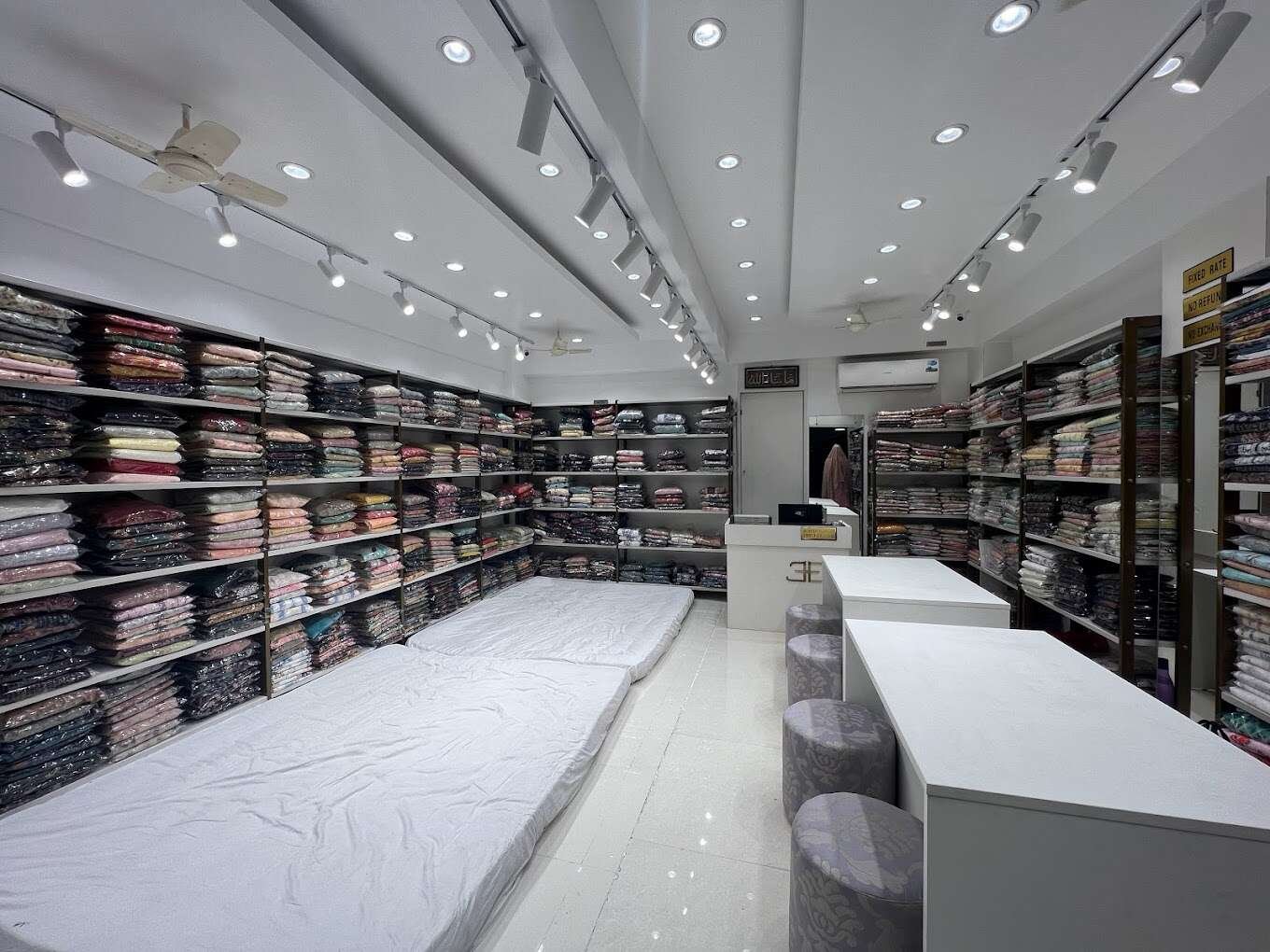 Expozy Designer Boutique
