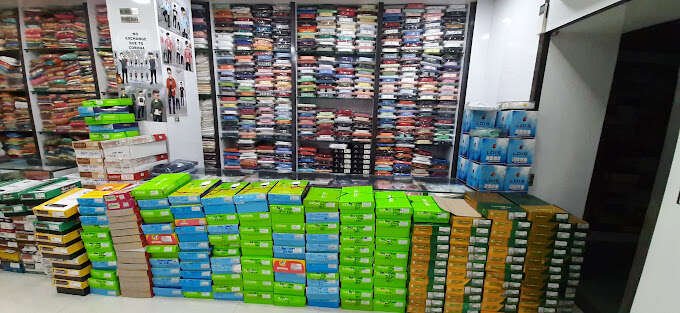 Raghavendra Cloth Centre