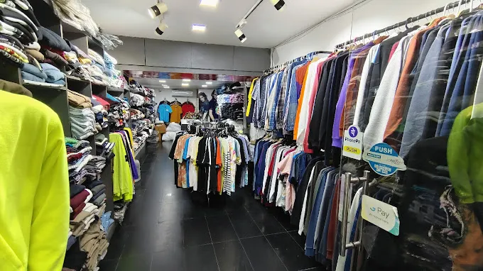 Fashion First - Garment shop