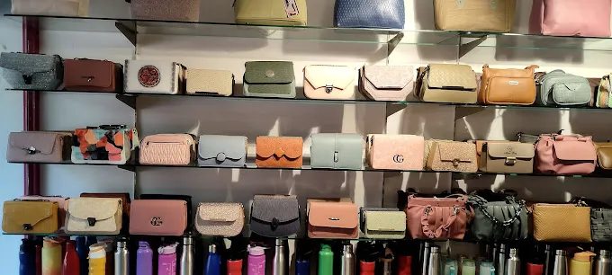 Dora Bag Mall