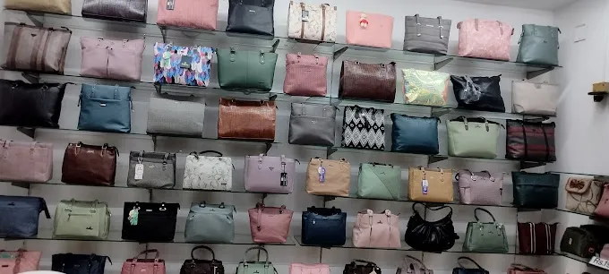 Dora Bag Mall