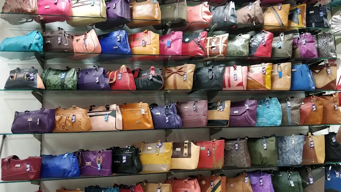 Dora Bag Mall