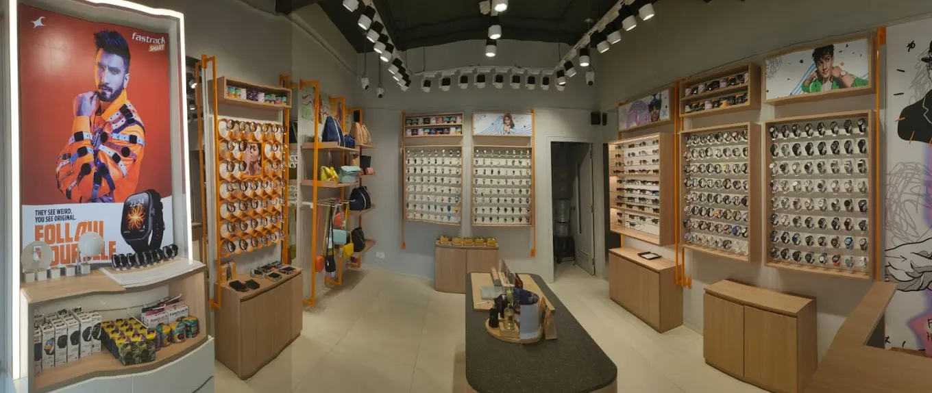 Fastrack store