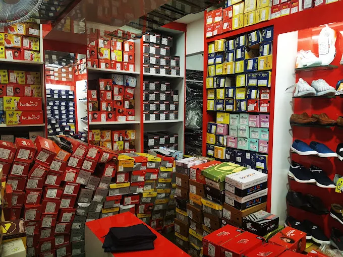 JR FOOTWEAR MULTI BRAND SHOWROOM