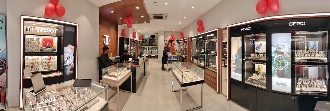 Helios Watch Store - By Titan