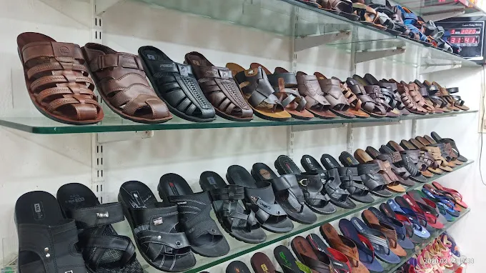 HINDUSTAN TRADING COMPANY ( VKC and walkaroo wholesale dealer)