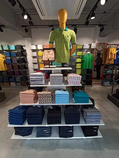 Peter England Men's Exclusive Showroom