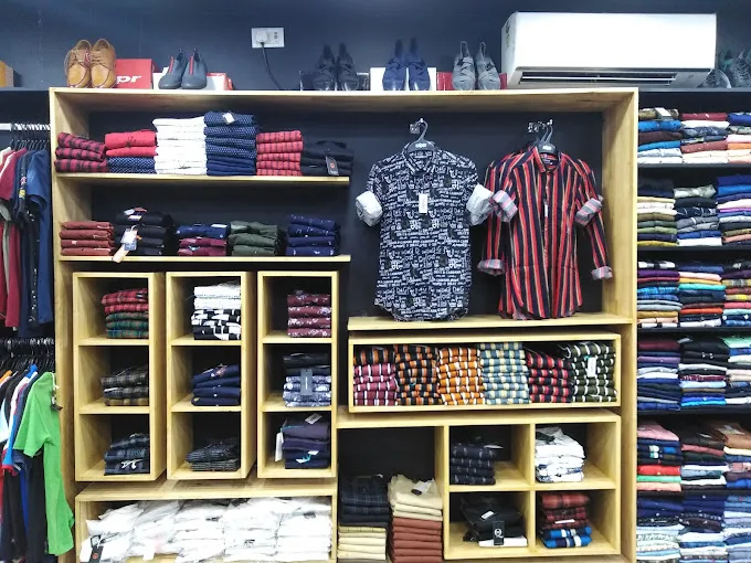 Snipes mens wear Choolaimedu