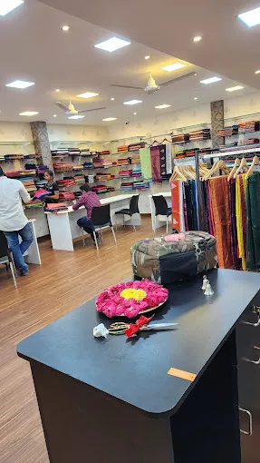 Thanvi Boutique