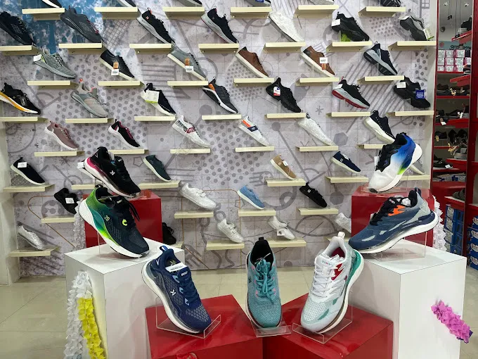 Paragon Footwear