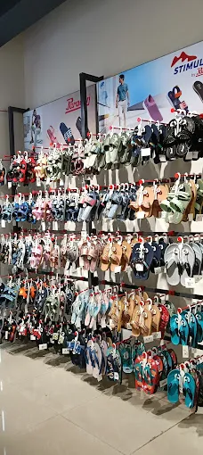 Paragon Footwear