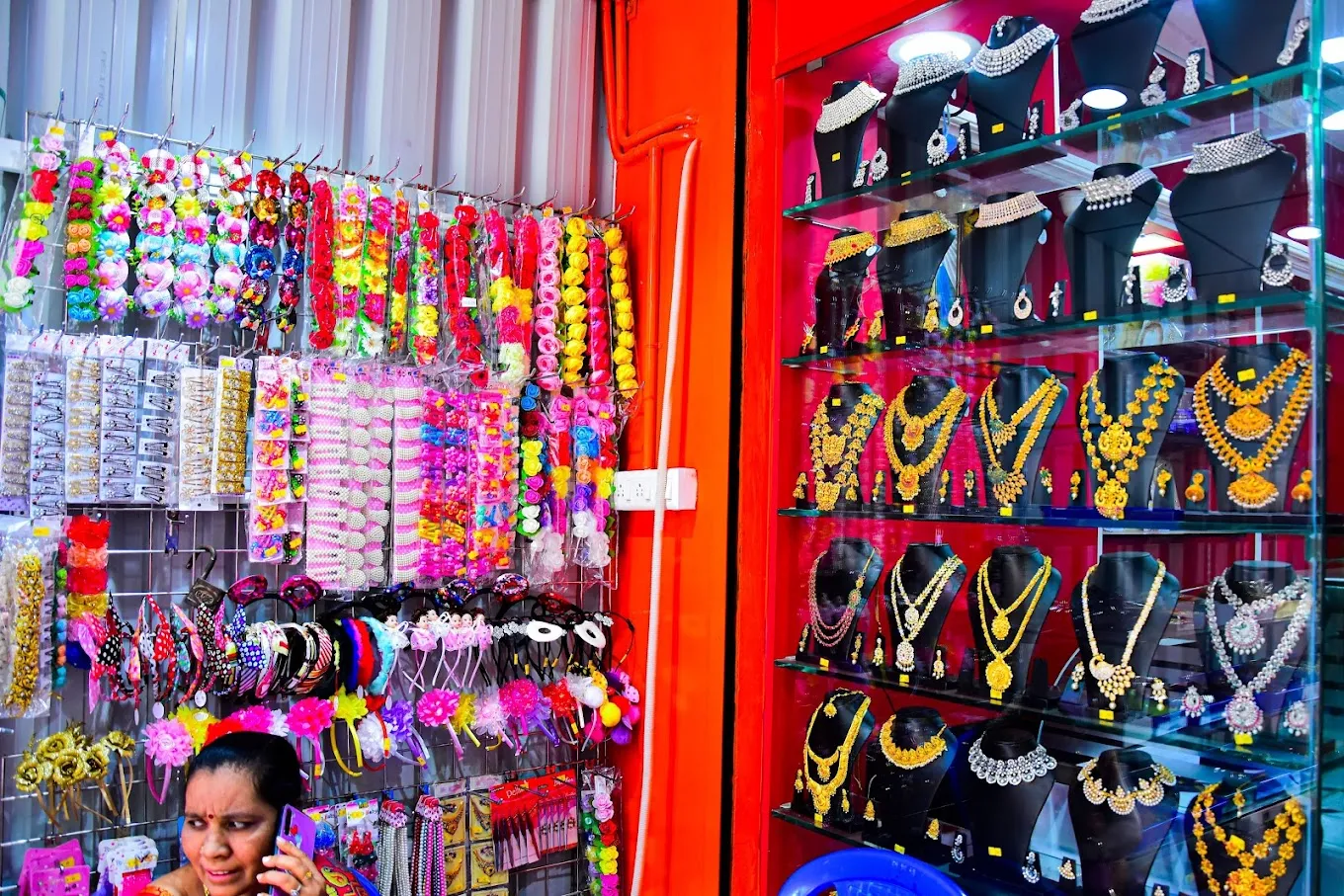 Henshika Fancy Store