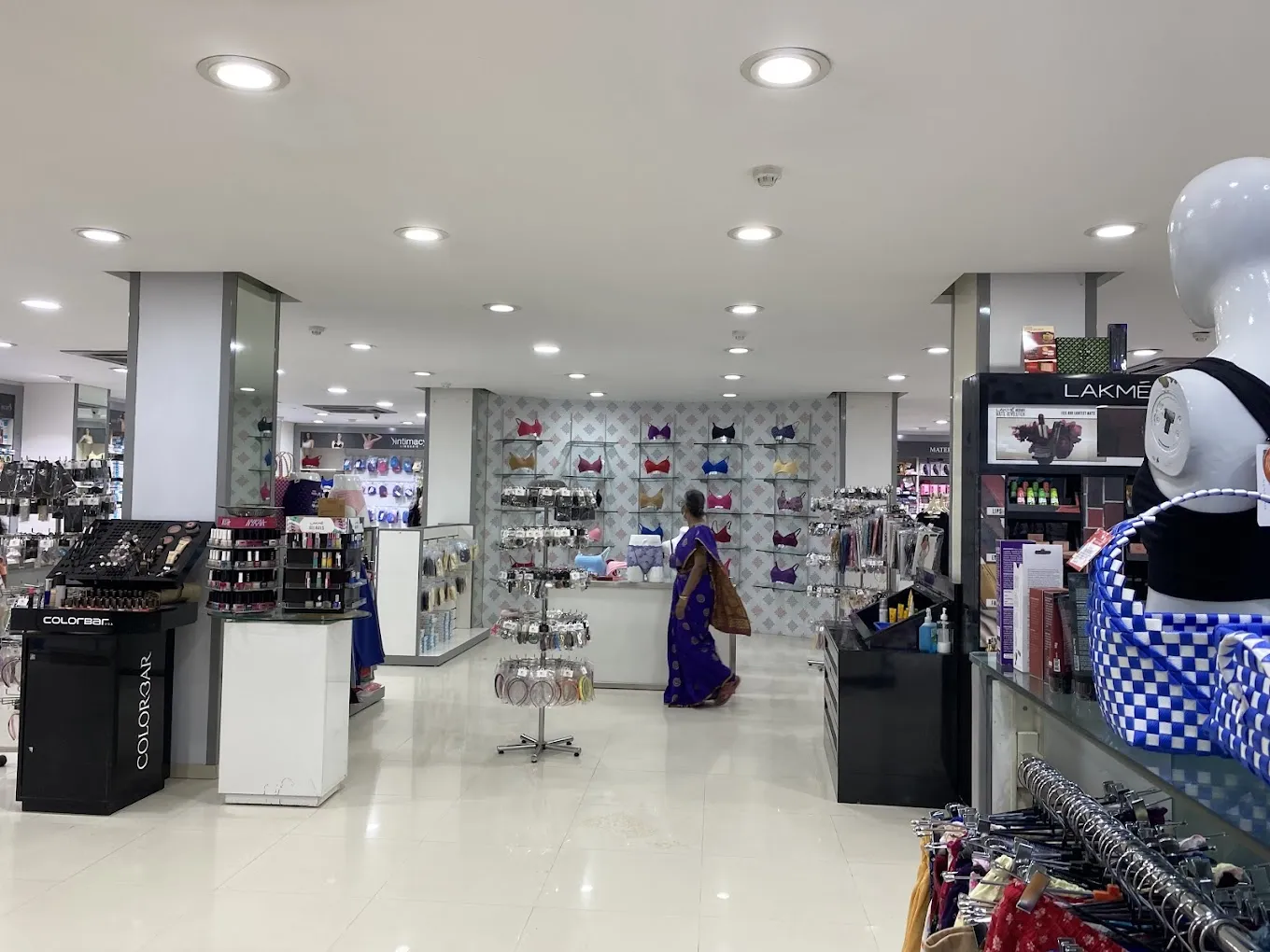 VNH Naidu Hall - Valasaravakkam