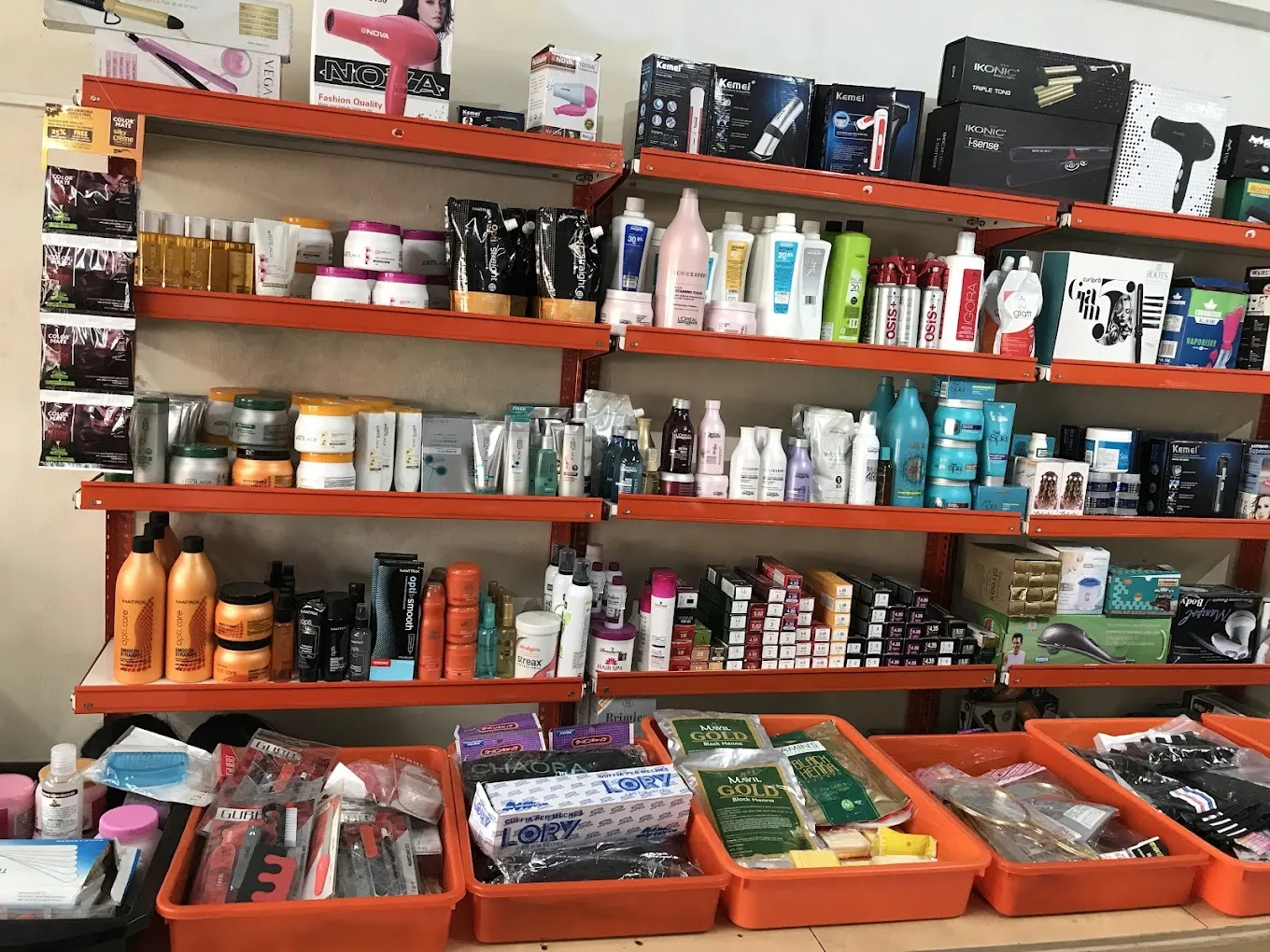 ZTI Cosmetic Store