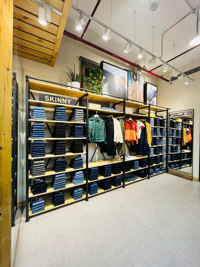 Levis