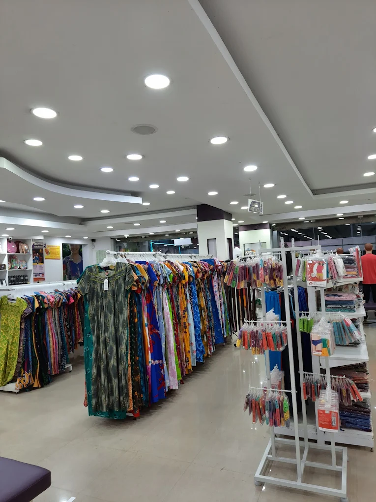 Pommys silks